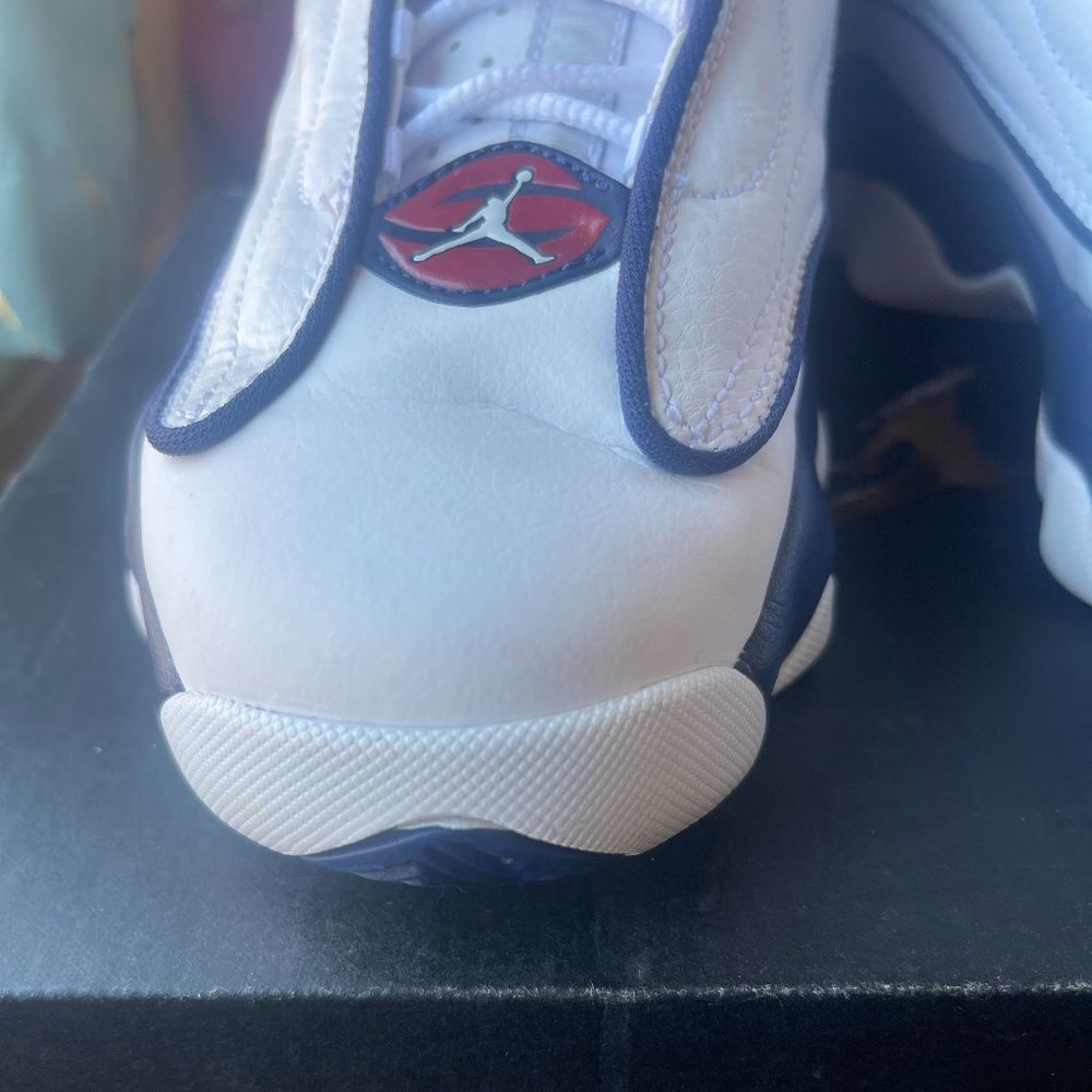 Sneakers - Picture 6 of 7